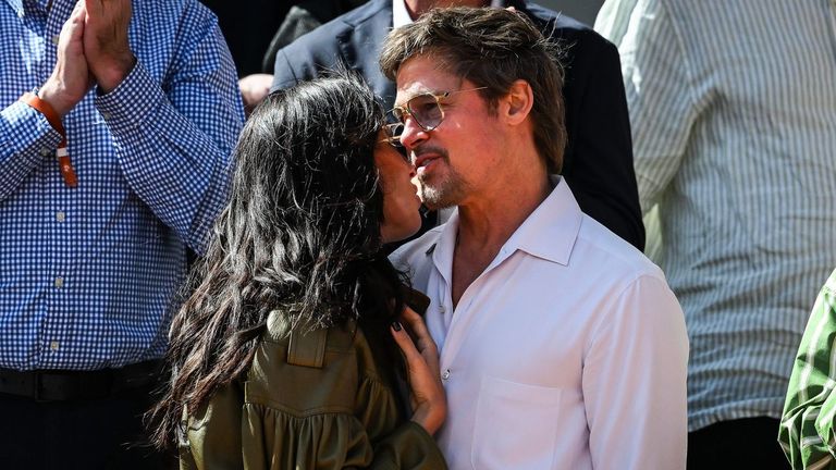 Brad Pitt y su novia, Inés de Ramón, derrochan complicidad e