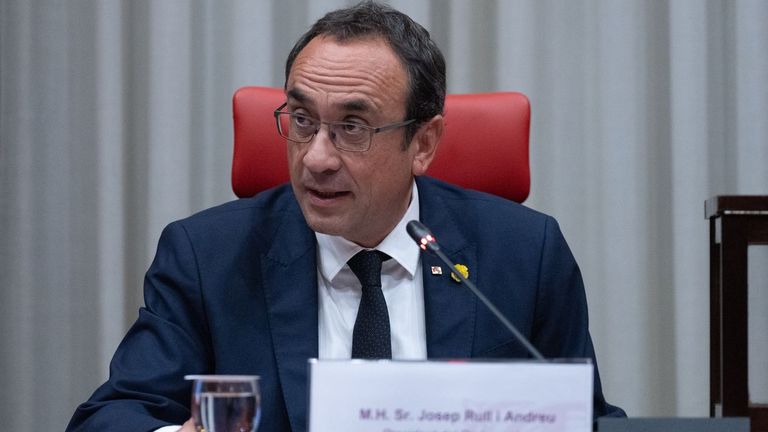 El presidente del Parlamento catalán, Josep Rull, este miércoles durante la constitución de las ocho primeras comisiones de la XV legislatura