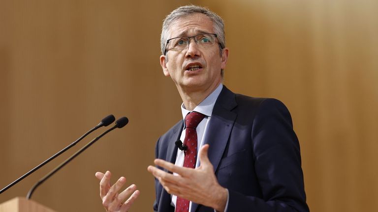 Hernández de Cos despunta como el candidato más preparado para sustituir a Lagarde al frente del BCE