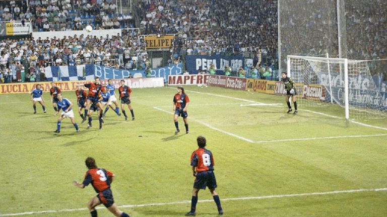 Encuentro de ida entre Real Oviedo y Genova en el Carlos Tartiere