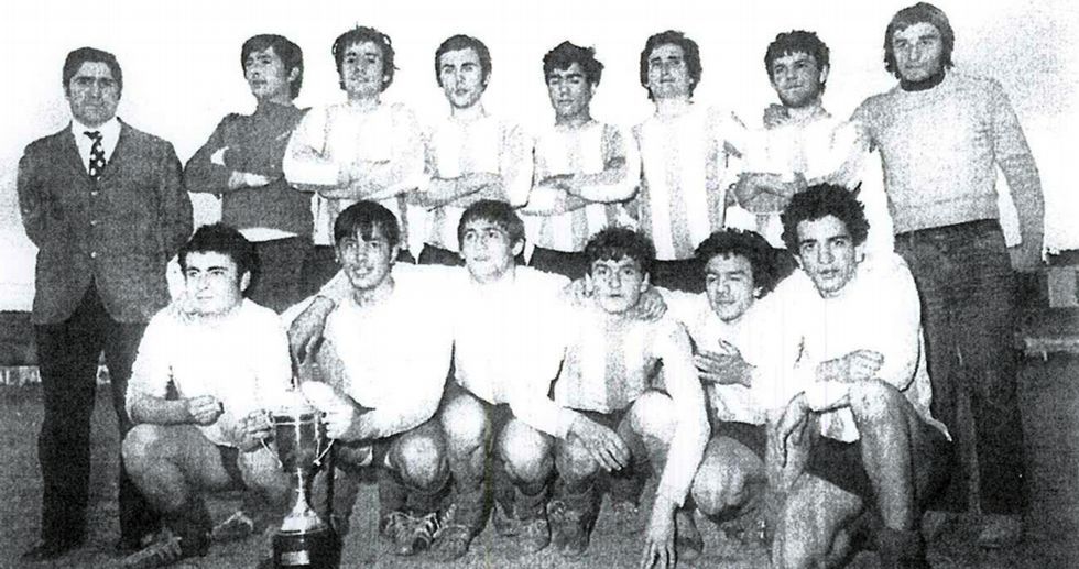 Unos setenta vecinos del barrio de O Polvor�n participaron en pasado s�bado en su tercera xuntanza anual, incluso con una peque�a orquesta.