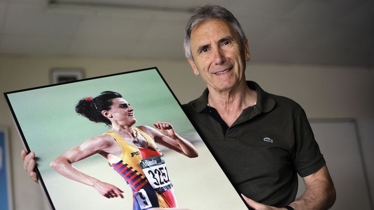 Isidoro Hornillos, exatleta olímpico y autor del libro «Chámome Julia»: «La mayor dificultad del proyecto fue volver a sus recuerdos más dolorosos»