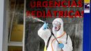 Miembros de la UME desinfectan Asturias