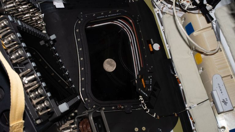 Asalto final a la Luna: guía y horarios del histórico sobrevuelo