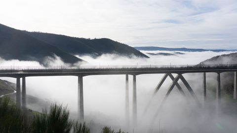 El viaducto de Teixeiras, una de las obras emblemáticas del tramo Pedralba-Ourense, el más complejo de todo el recorrido entre Galicia y Madrid