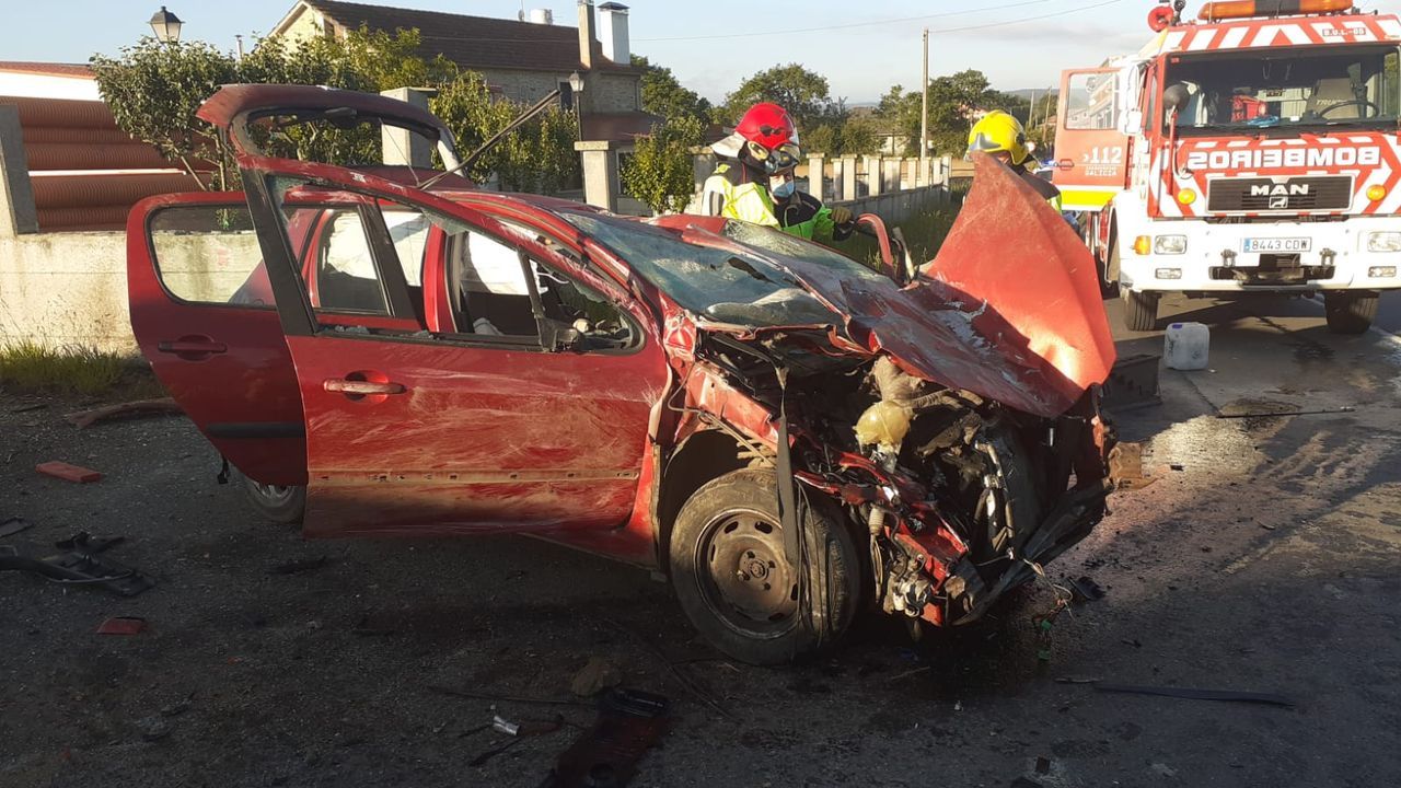 Las empresas de gas y electricidad trabajan para restablecer el servicio despu�s del incendio de una vivienda en pleno centro de Vilalba.Oriol Junqueras, condenado a prisi�n por el Proc�s, cuando consigui� el tercer grado ahora revocado por el Supremo