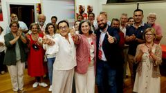 Los socialistas de Pontevedra celebran los resultados del 23J en la ciudad y en la provincia. Maica Larriba, Marica Adrio e Ivn Puentes
