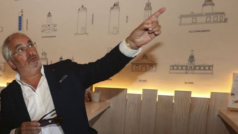 Jesús Picallo es el director del nuevo hotel que se ha abierto en el faro de Lariño
