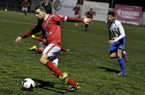 El Estradense tuvo ocasiones para sentenciar mucho antes de llegar a la recta final. 