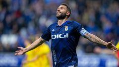 Borja Bastn celebra su gol al Mirands