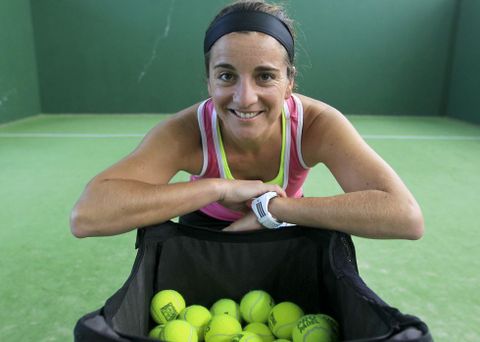 Domínguez jugó al tenis de niña y ahora se dedica al pádel de forma profesional. 