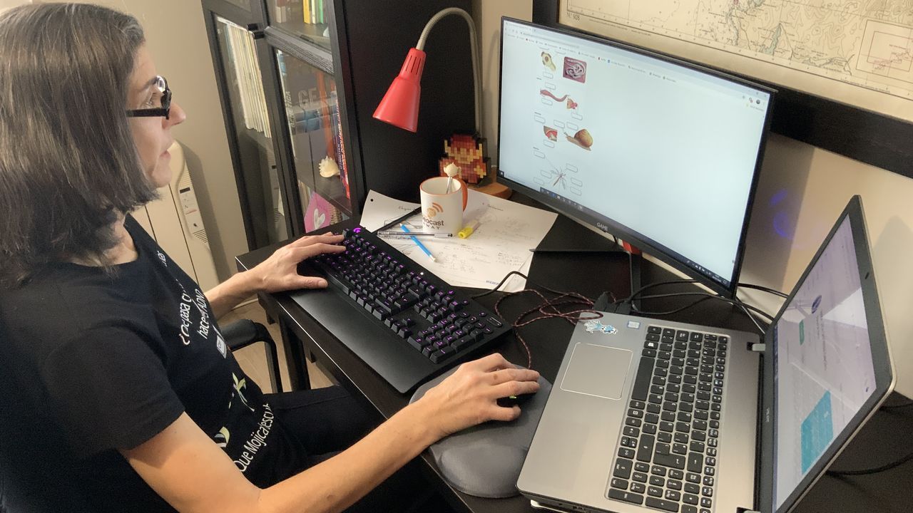 profes.Los escaparates de las inmobiliarias en Arteixo no tienen ni una oferta de alquiler en el n�cleo urbano