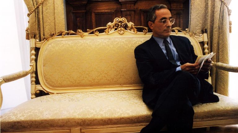 La política binocular de Xerardo Estévez