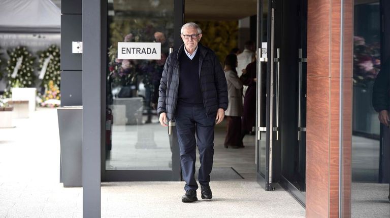 El PSOE gallego acude a Pontevedra para despedir a Louro, al que izquierda y derecha ensalzan como político de concordia