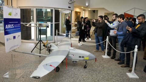 Uno de los drones gallegos que se expusieron durante la presentacin en A Corua del proyecto Airus para la gestin del trfico areo de estos dispositivos