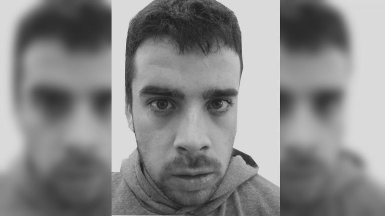 Amplio despliegue de la Guardia Civil en Coristanco para detener a un acusado de los disparos efectuados a un hombre en Carballo