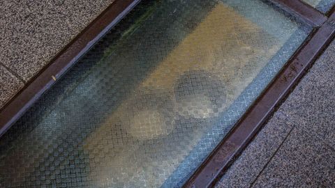 La ventana arqueolgica tiene dos cubos recogiendo el agua