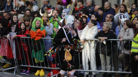 La pita de Eiroás no faltó al gran desfile del domingo de carnaval en la ciudad.
