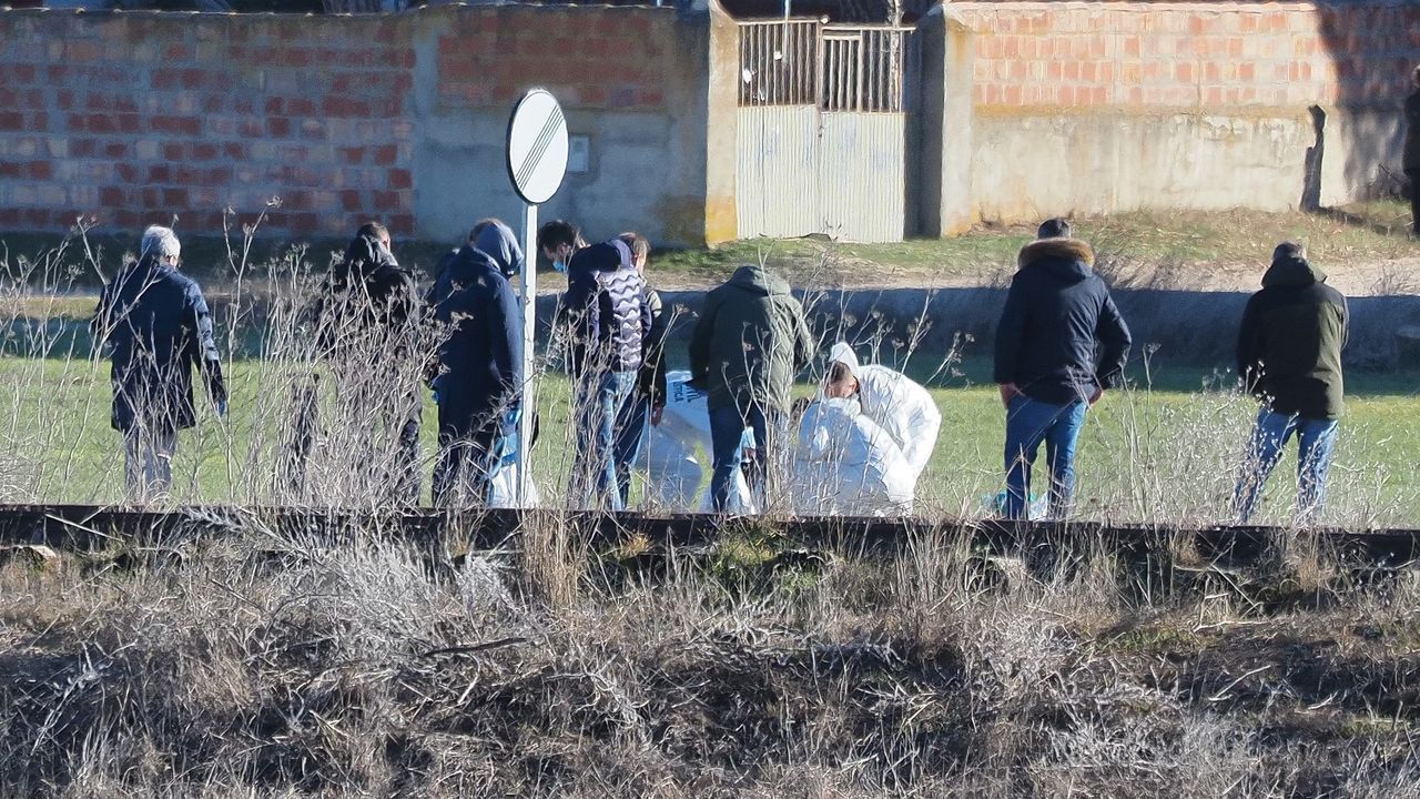 Las ruinas del gran centro comercial Dolce Vita.Investigadores trabajan en la zona donde fue hallado el cuerpo de la joven Esther L�pez en Traspinedo
