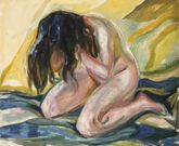 <span lang= es-es >Los arquetipos de Munch.</span> Las obras del artista noruego buscan encontrar y transmitir las emociones diversas del ser humano. Arriba, Desnudo femenino de rodillas, de 1919, y a la izquierda, Autorretrato ante la fachada de la casa, fechada en 1926. 