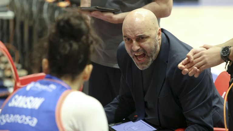 Lino López, técnico del Baxi Ferrol: «El partido ha sido como una montaña rusa»