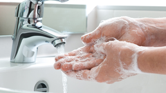 El lavado de manos debe durar como mnimo 20 segundos.
