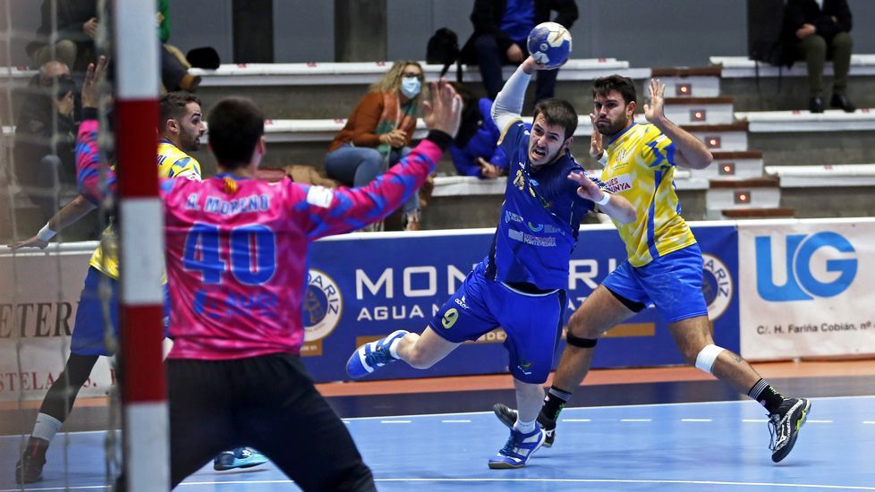 La trayectoria de Cabanelas en im�genes.Terrenos donde se har� la ampliaci�n del pol�gono industrial de Morelle, en Sarria