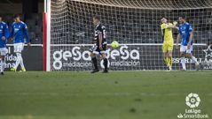 gol Femenias Cartagena Real Oviedo Cartagonova.Joan Femen�as se lamenta tras el 2-0 del Cartagena