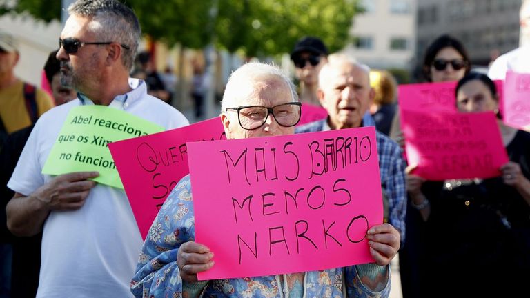 Una nueva narcocasa lanza a la protesta callejera a los vecinos de Freixeiro en medio de una ola de temor