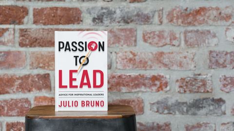 El libro de Julio Bruno es número uno en Amazon