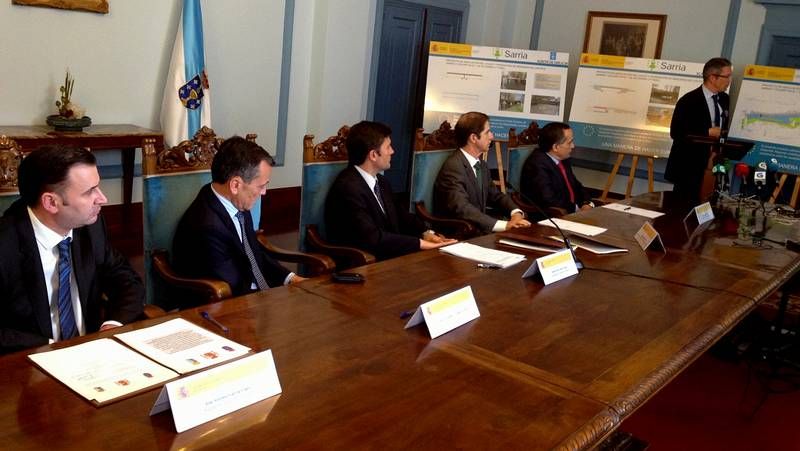 Un t�cnico explic� en la subdelegaci�n del gobierno el plan de encauzamiento de sarria