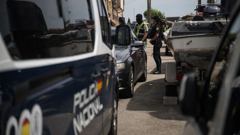 Prisión comunicada y sin fianza para el líder de Os Fanchos y los otros dos detenidos por el alijo de A Pobra