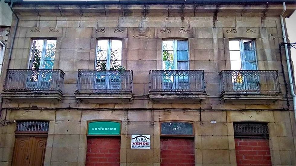 Vivienda de la Estaci�n, ya desaparecida, en la que tuvo su consulta el doctor Beloso