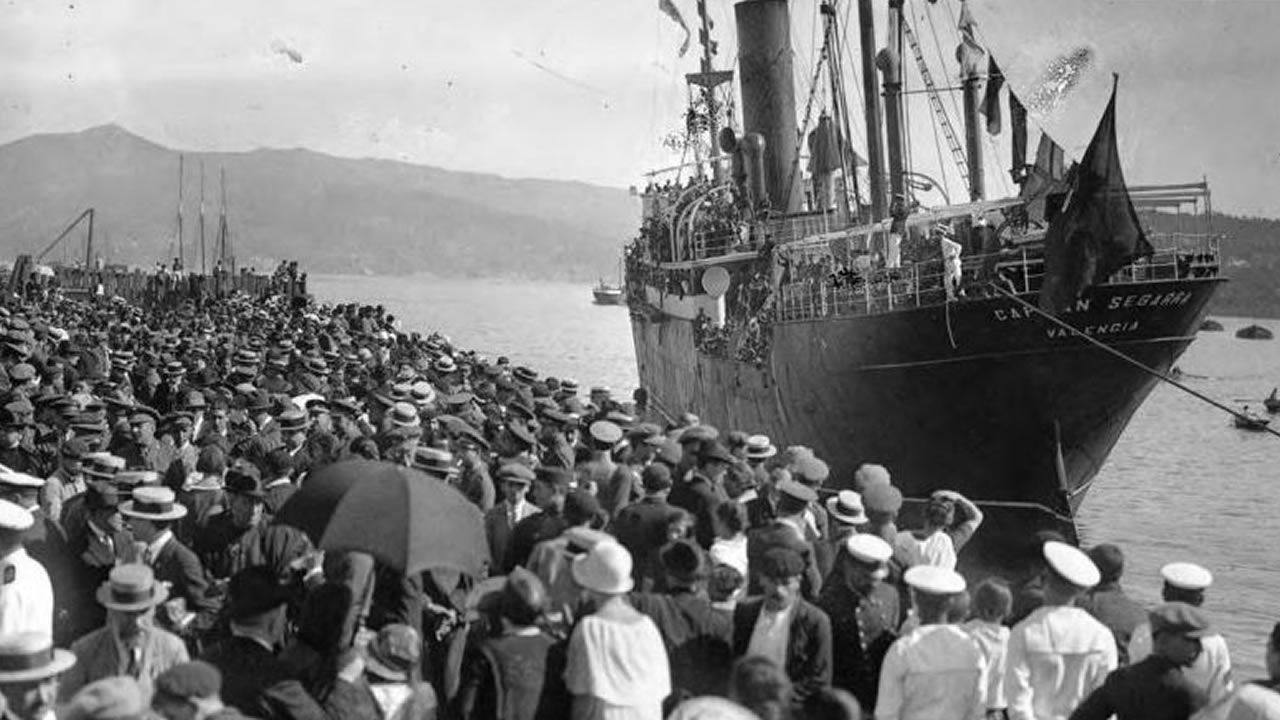 La trayectoria de Mchel en imgenes.Almacn de Antigedades Manuel Calzada, la tienda ms histrica de Sarria, del 1962.