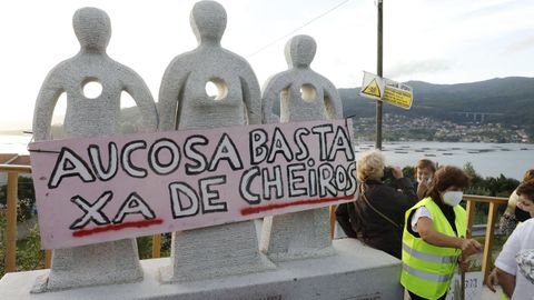 Imagen de archivo de una protesta de los vecinos de Cabanas por los malos olores de Aucosa