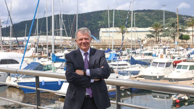 José Antonio Álvarez, presidente de la Autoridad Portuaria de Ferrol-San Cibrao: «SAIC ha activado ya una línea que dejará en Ferrol 700 vehículos al mes»