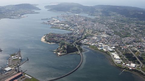 Vista area de Ferrol y Narn, en foto de archivo