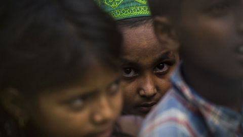 Nios refugiados Rohingya en Myanmar