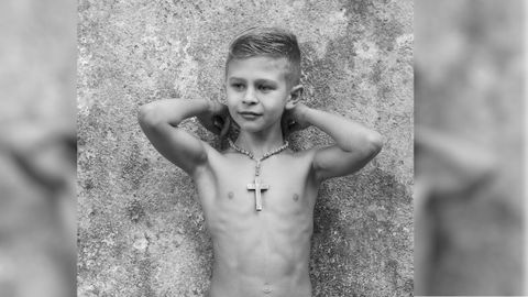 Instant�nea de Flora Iglesias que ha sido seleccionada en la categor�a de primera comuni�n