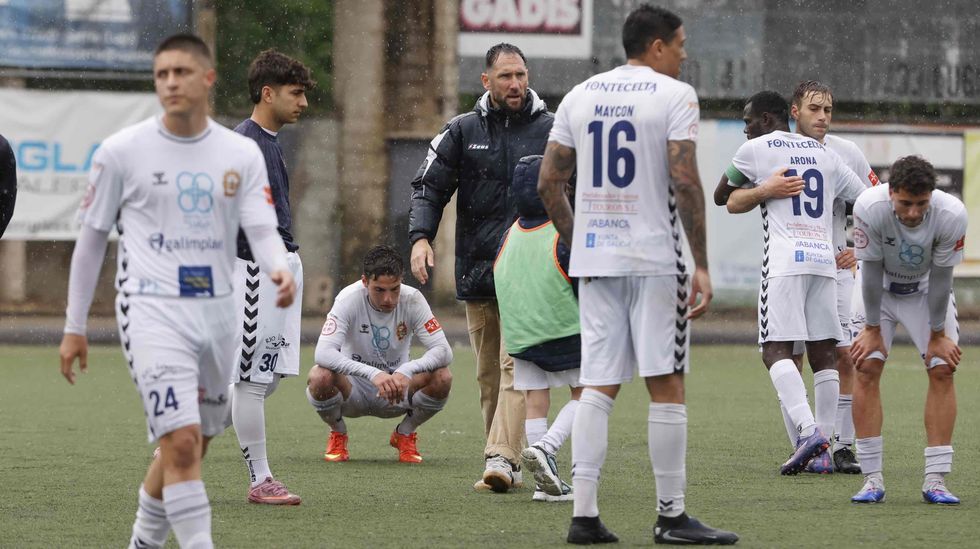 Sarria celebra su tradicional San Isidro.Javi Souto, instantes previos a marcar el 1-0 en el Dumbr�a-�rdenes