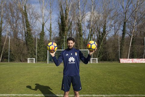 Toche Requexon Real Oviedo.Toche, en El Requexon