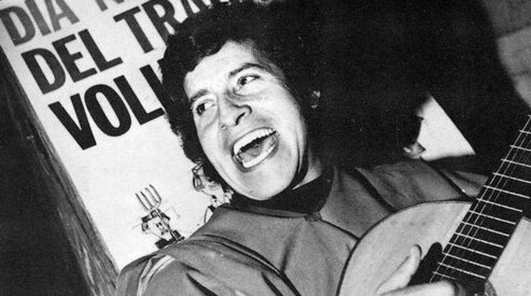 El cantautor chileno Víctor Jara.