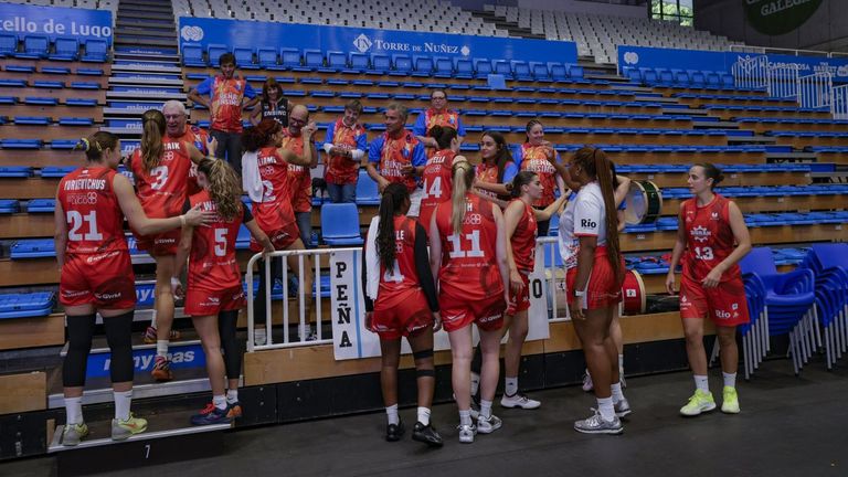 Un Ensino en construcción acelera el ritmo para el debut liguero