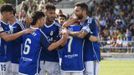 Los jugadores del Oviedo celebran el primer gol de Bastón al Racing de Ferrol