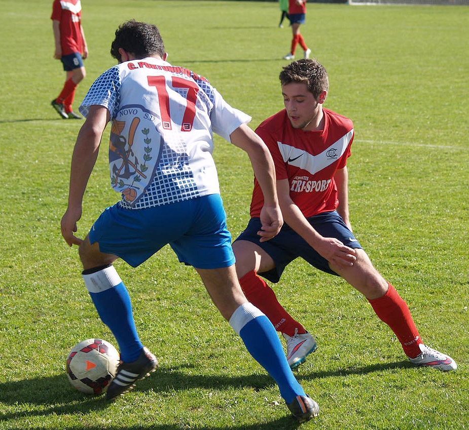 Brais, a la derecha, en el partido del ascenso del equipo. 