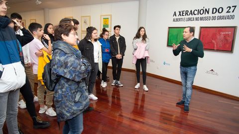 Visita de escolares al Museo del Gravado, Visitarn 3 salas y un obradoiro acompaados por Paco Casal