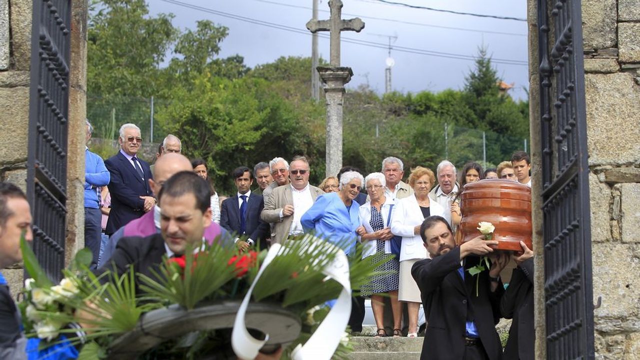 Sepelio del exalcalde Alfonso Couce Doce