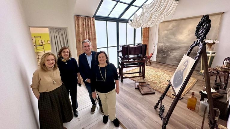 El Museo de Pontevedra rescata la memoria visual del siglo XIX con 300 imágenes inéditas de la ciudad