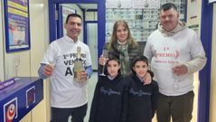 La suerte sonríe en la Lotería del Niño a la administración de lotería número 4 en la calle Ervedelo, en Ourense
