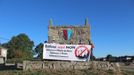 Activistas de Stop Elicos, en Rairiz de Veiga